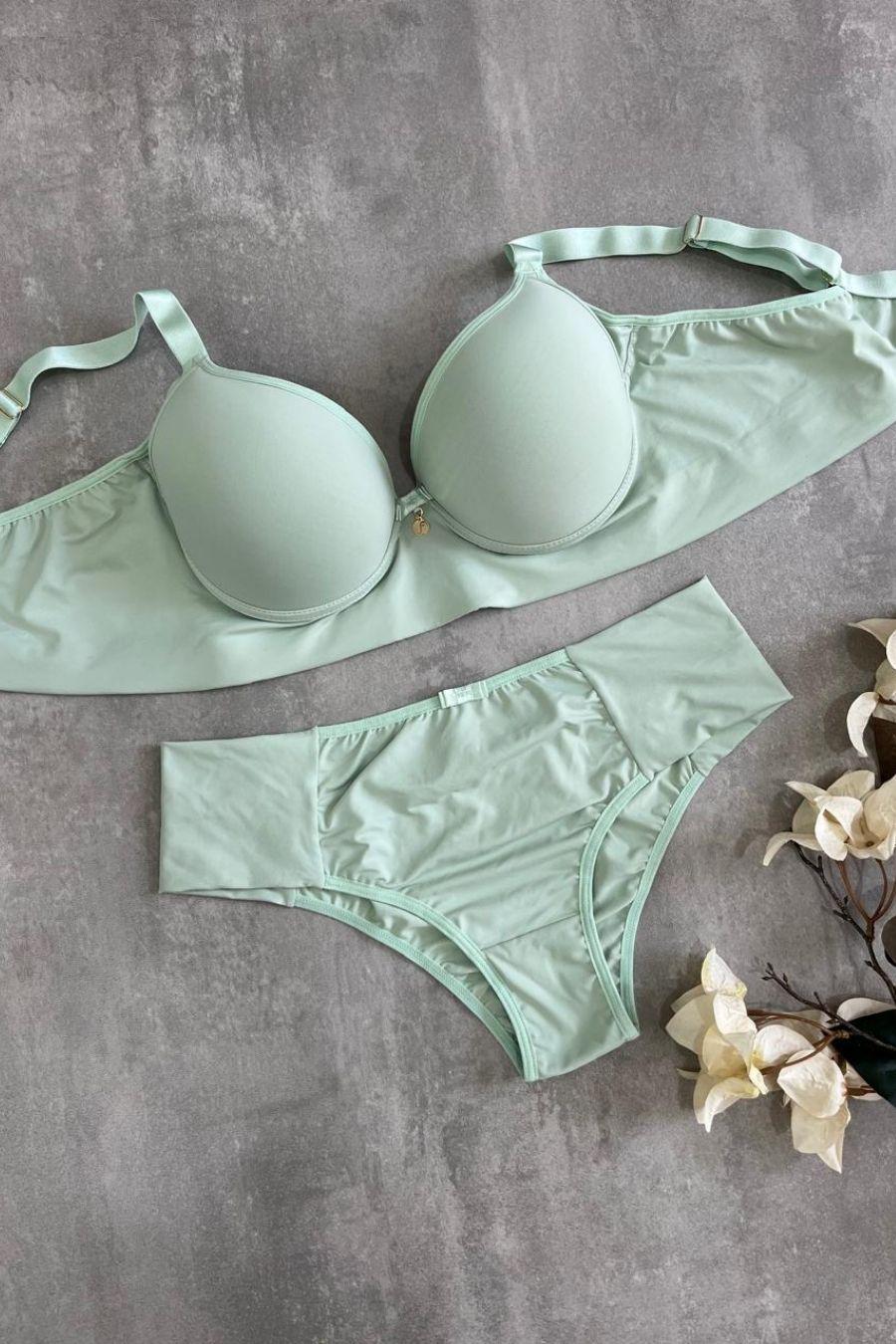 Conjunto Basico Plus Size 0762 Com Bojo E Aro Possui Base E Laterais Mais Larguinhas Que Ajuda Na Sustentação Calcinha Estilo Tanga Com Palas Laterais Ref 0806 - Lunna